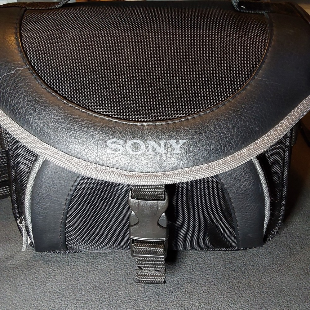 Sony LCS-X20 Camera Camcorder Soft Carrying Bag Adjustable Shoulder‎ Strap BLACK